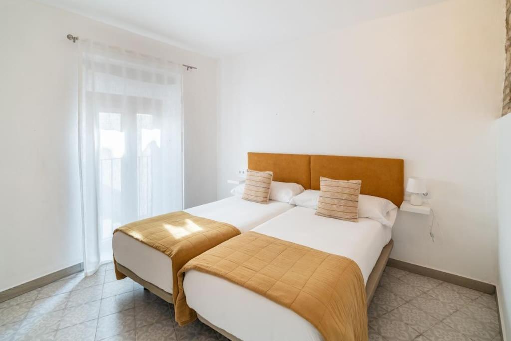 Your Cozy Getaway With Andalusian Flair *